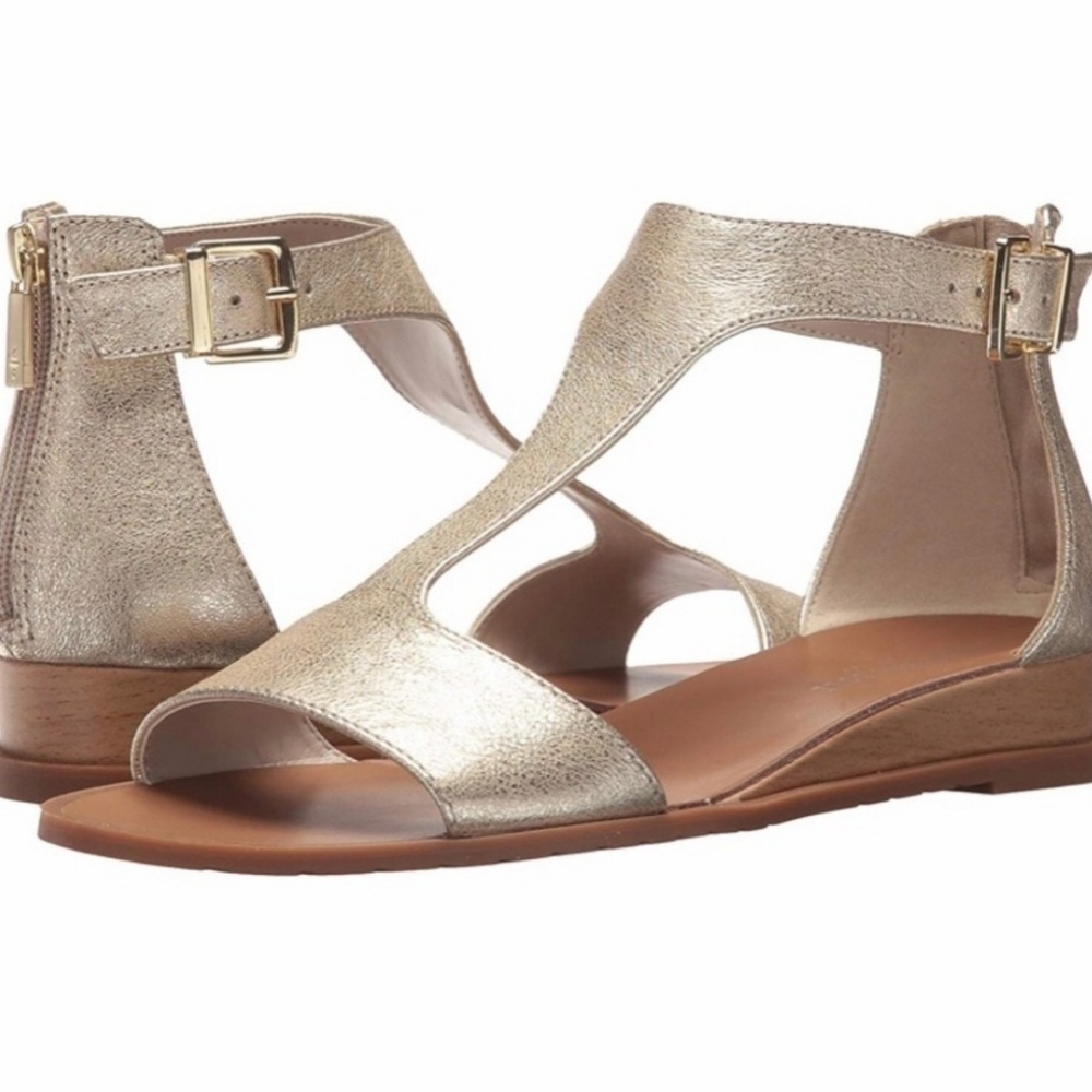 Kenneth Cole T Strap Gold Sandal 8.5